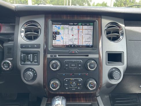 Used 2015 Ford Expedition Platinum AWD/4WD image 29