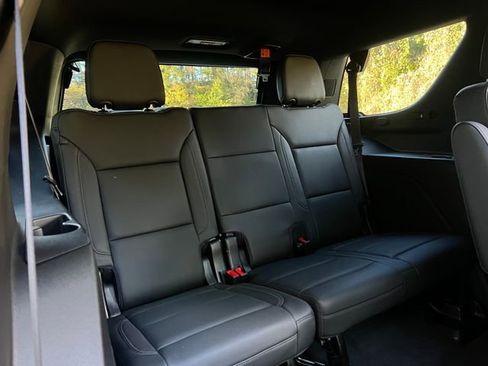 Used 2022 Chevrolet Tahoe Z71 image 29