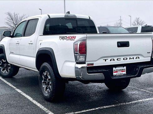Used 2021 Toyota Tacoma TRD Off-Road image 11
