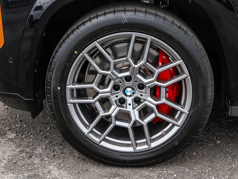 Used 2023 BMW XM AWD/4WD image 13