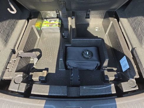 Used 2019 Cadillac XT5 AWD image 50