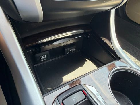 Used 2018 Acura TLX V6 w/ Technology Package FWD image 34