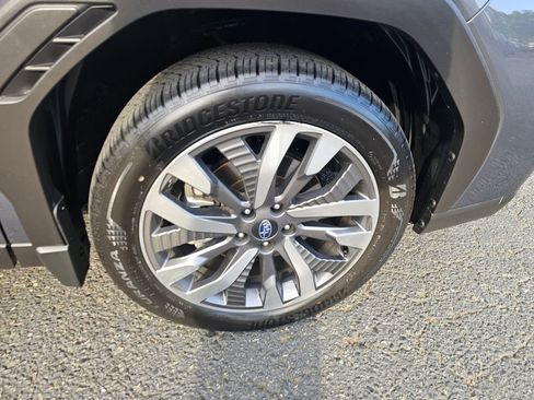 Certified 2025 Subaru Forester Touring AWD/4WD image 9