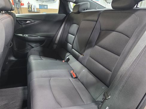 Used 2023 Chevrolet Malibu LT image 14