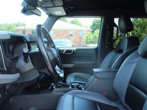Used 2022 Ford Bronco Black Diamond AWD/4WD image 11