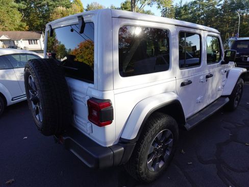 Used 2018 Jeep Wrangler Unlimited Sahara w/ Dual Top Group image 5