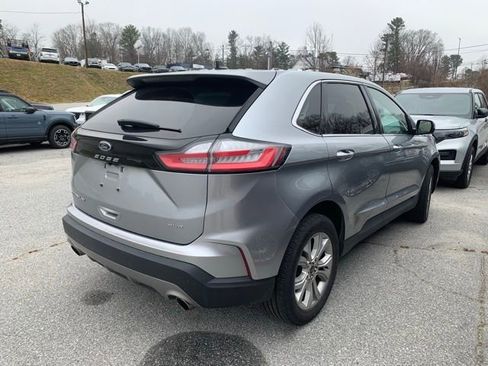 Used 2024 Ford Edge Titanium image 28