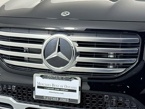 Certified 2025 Mercedes-Benz GLB 250 image 13