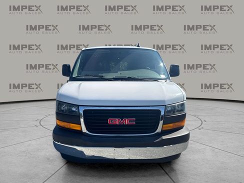Used 2022 GMC Savana 2500 w/ Driver Convenience Package RWD image 8
