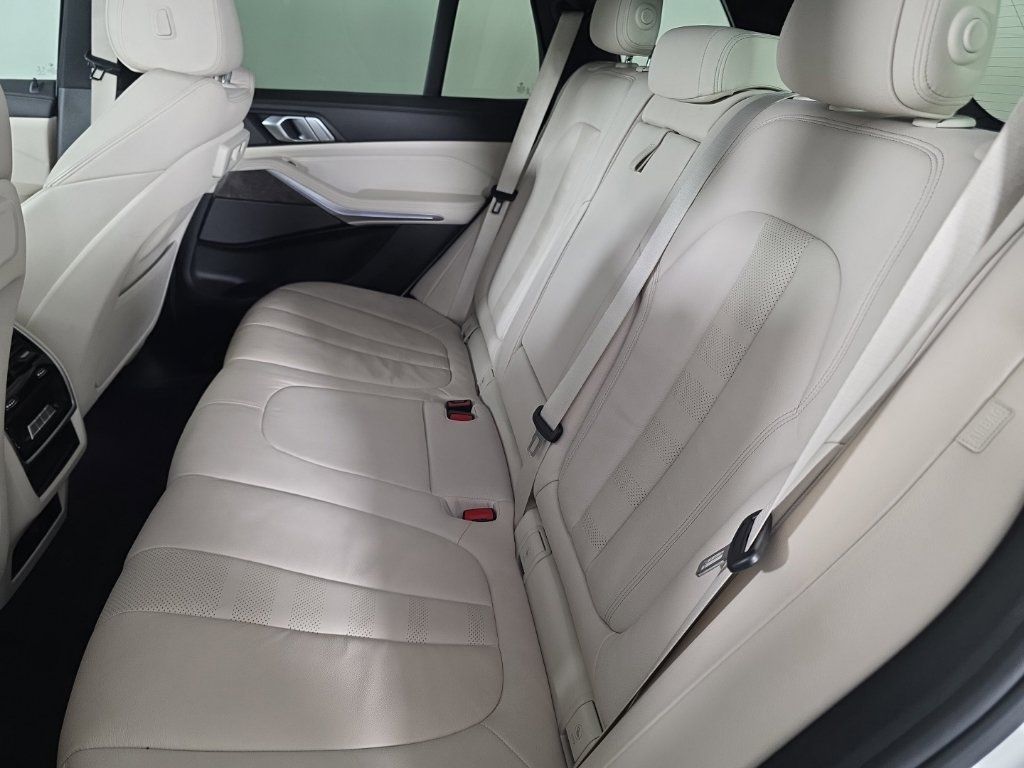 Used 2019 BMW X5 xDrive40i AWD/4WD image 28