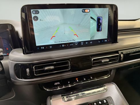 New 2026 Lincoln Aviator AWD image 18