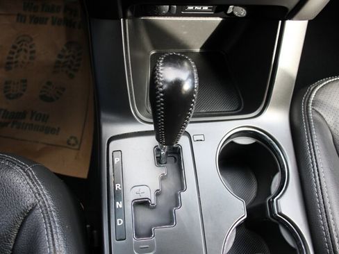 Used 2012 Kia Sorento SX image 8