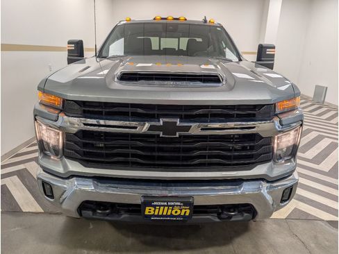 Used 2025 Chevrolet Silverado 3500 LT w/ Leather Package AWD/4WD image 29
