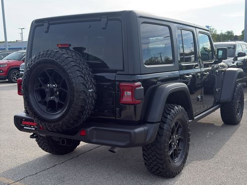Used 2024 Jeep Wrangler Unlimited Sport AWD/4WD image 5