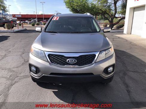 Used 2012 Kia Sorento LX w/ V6 Convenience Pkg FWD image 3