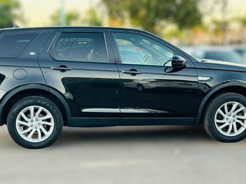Used 2016 Land Rover Discovery Sport HSE image 5
