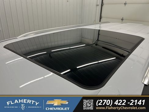 New 2026 Chevrolet Suburban Premier image 34