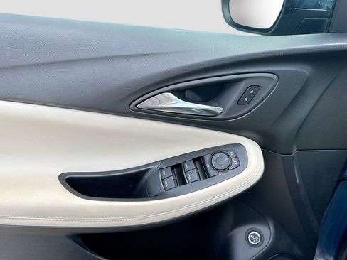 Used 2025 Buick Encore GX Preferred image 9