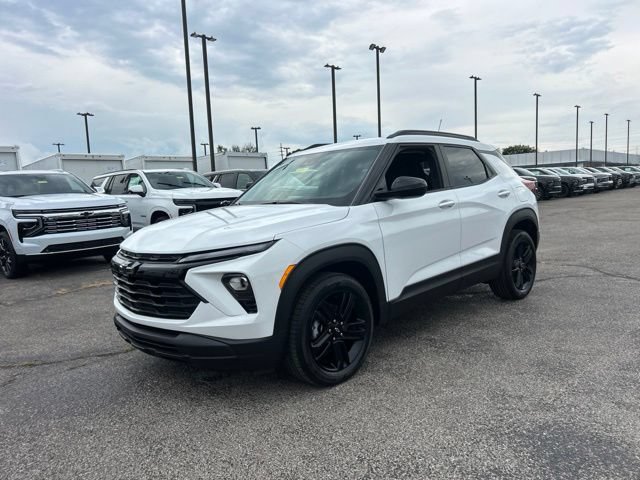 New 2026 Chevrolet TrailBlazer LT w/ Midnight Edition FWD image 7