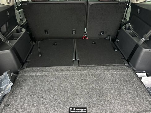 New 2025 Volkswagen Atlas Peak Edition SE AWD/4WD image 16