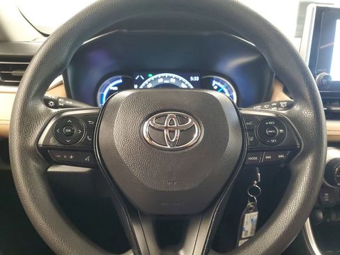 Certified 2023 Toyota RAV4 LE image 19