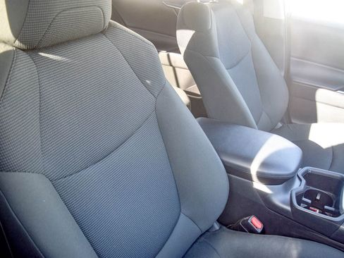 Used 2024 Toyota RAV4 LE image 10