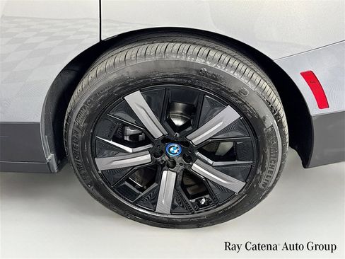 Used 2025 BMW iX xDrive50 w/ Premium Package image 31
