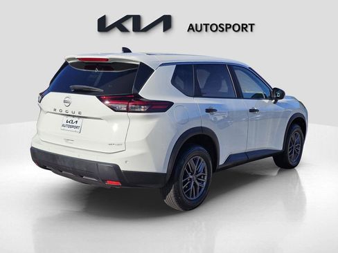 Used 2024 Nissan Rogue S image 8