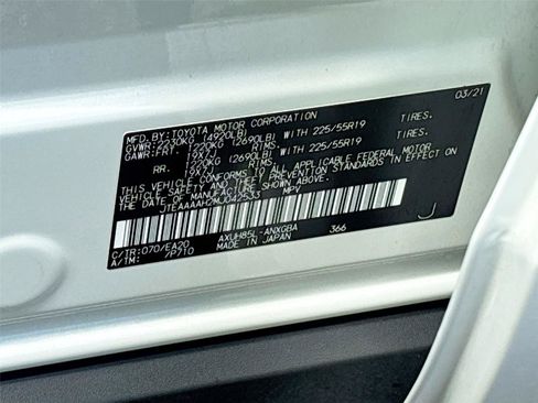 Used 2021 Toyota Venza XLE w/ Softex Package AWD/4WD image 32