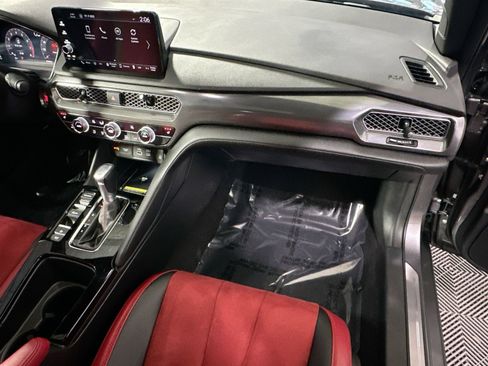 Used 2023 Acura Integra A-Spec image 15