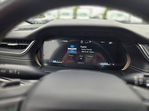 Used 2022 Jeep Grand Cherokee L Laredo w/ Luxury Tech Group I image 23