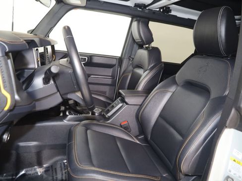 Used 2024 Ford Bronco Badlands AWD/4WD image 15