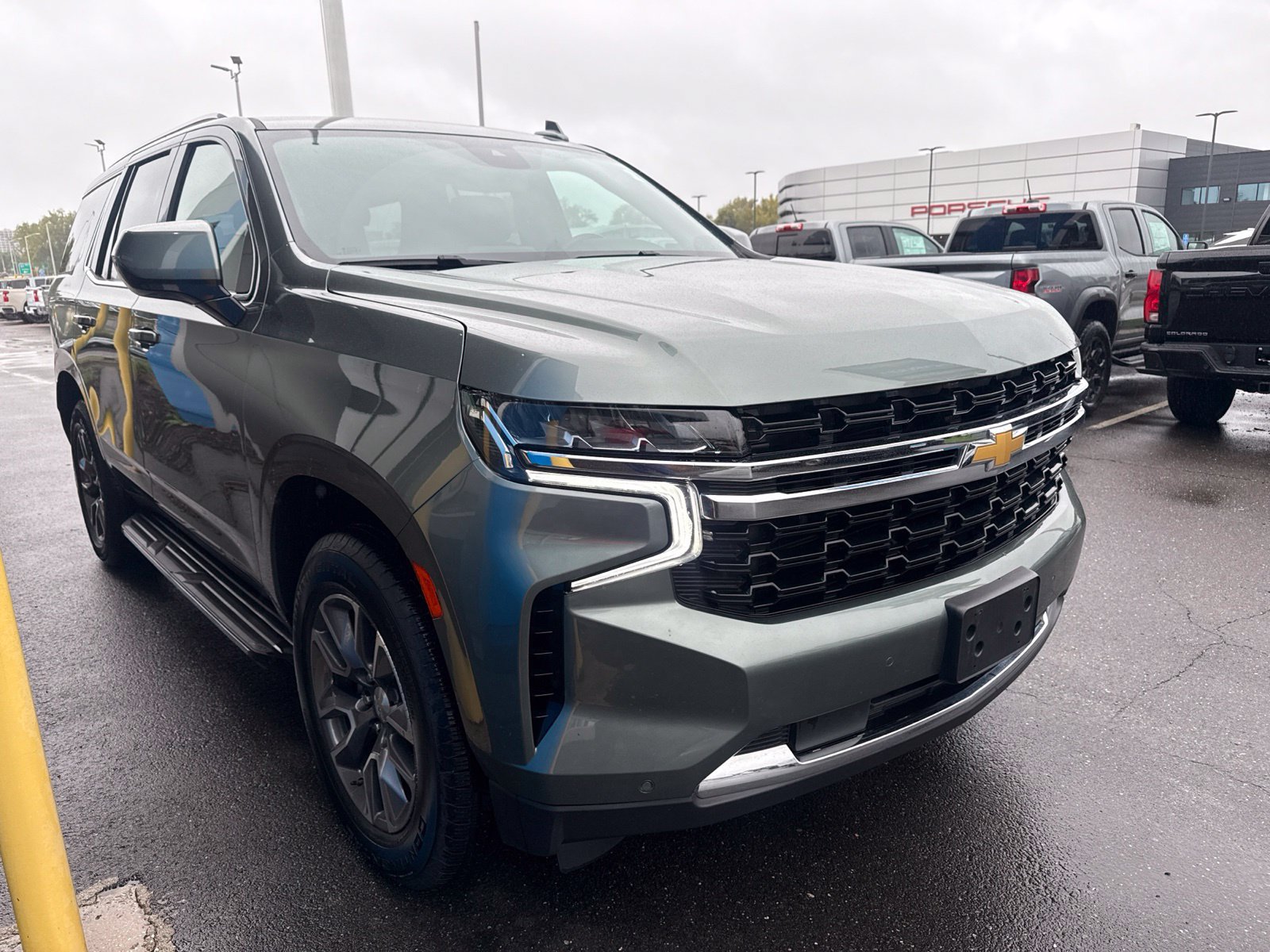 Used 2023 Chevrolet Tahoe LS w/ Driver Alert Package AWD/4WD image 4