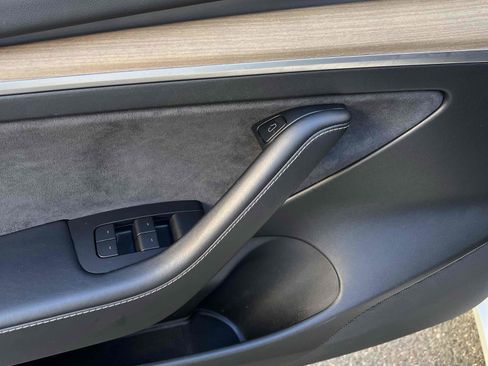 Used 2021 Tesla Model 3 Standard Range Plus image 59