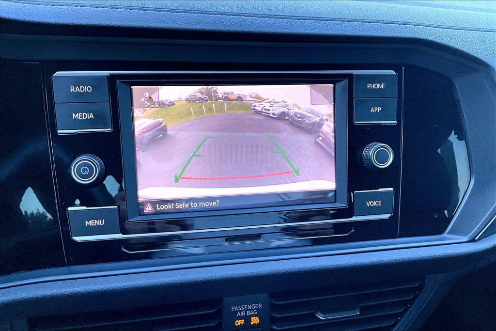 Used 2023 Volkswagen Jetta SE FWD image 14