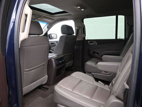 Used 2020 GMC Yukon XL Denali w/ Enhanced Security Package image 31