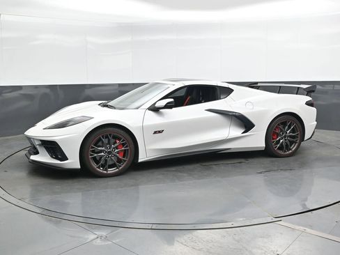 Used 2023 Chevrolet Corvette Stingray Premium Cpe w/ Z51 Performance Package RWD image 9