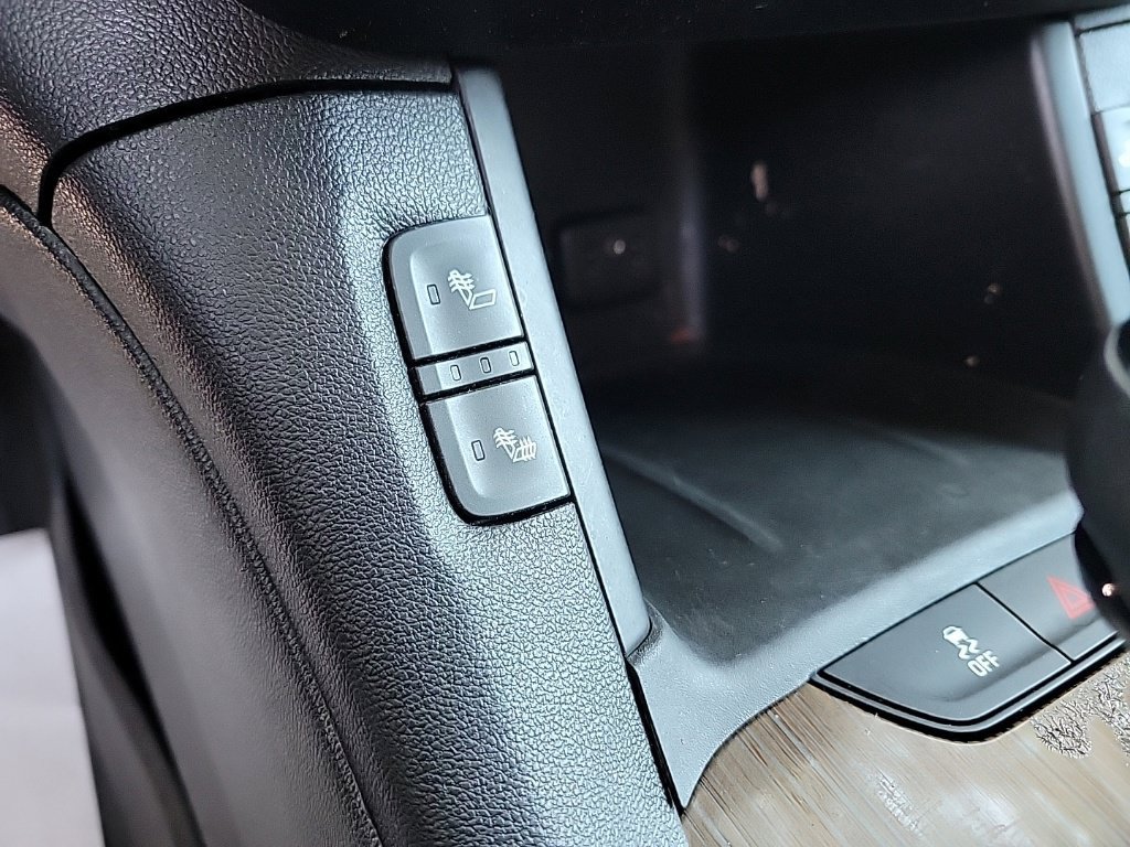 Used 2019 GMC Acadia SLE w/ LPO, Floor Liner Package FWD image 9