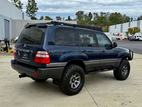 Used 2005 Toyota Land Cruiser AWD/4WD image 6