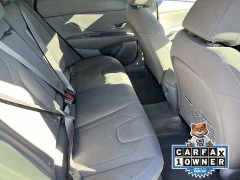 Used 2024 Hyundai Elantra SEL w/ Convenience Package image 20