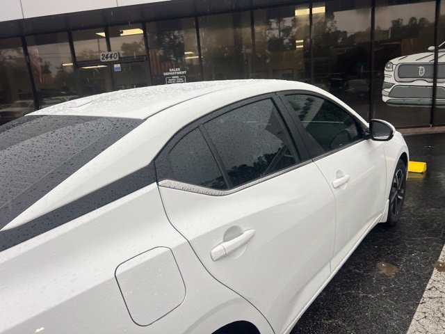 Used 2025 Nissan Sentra SV FWD image 2