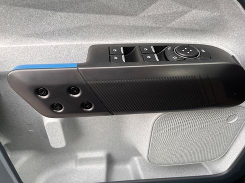 New 2025 Ford Maverick XLT w/ Equipment Group 301A image 21