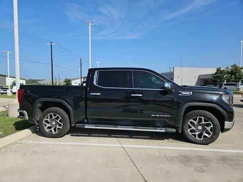 Used 2025 GMC Sierra 1500 SLT RWD image 5