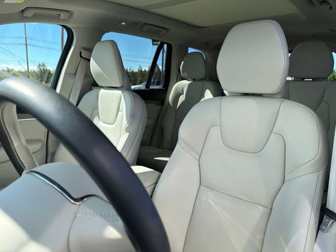 Used 2023 Volvo XC90 B6 Plus w/ Protection Package Premier AWD/4WD image 19