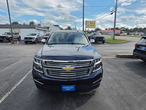 Used 2020 Chevrolet Suburban Premier AWD/4WD image 9