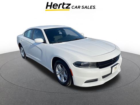 Used 2022 Dodge Charger SXT image 1