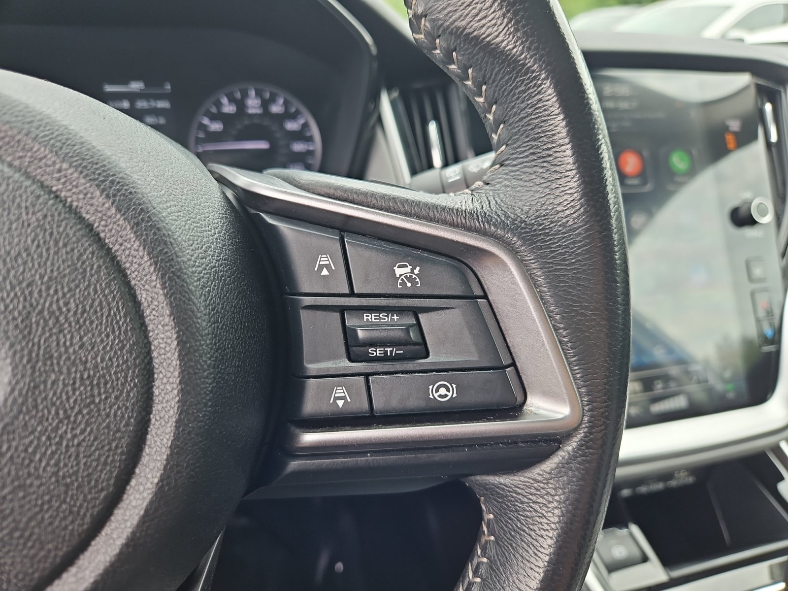Used 2024 Subaru Outback Premium AWD/4WD image 24