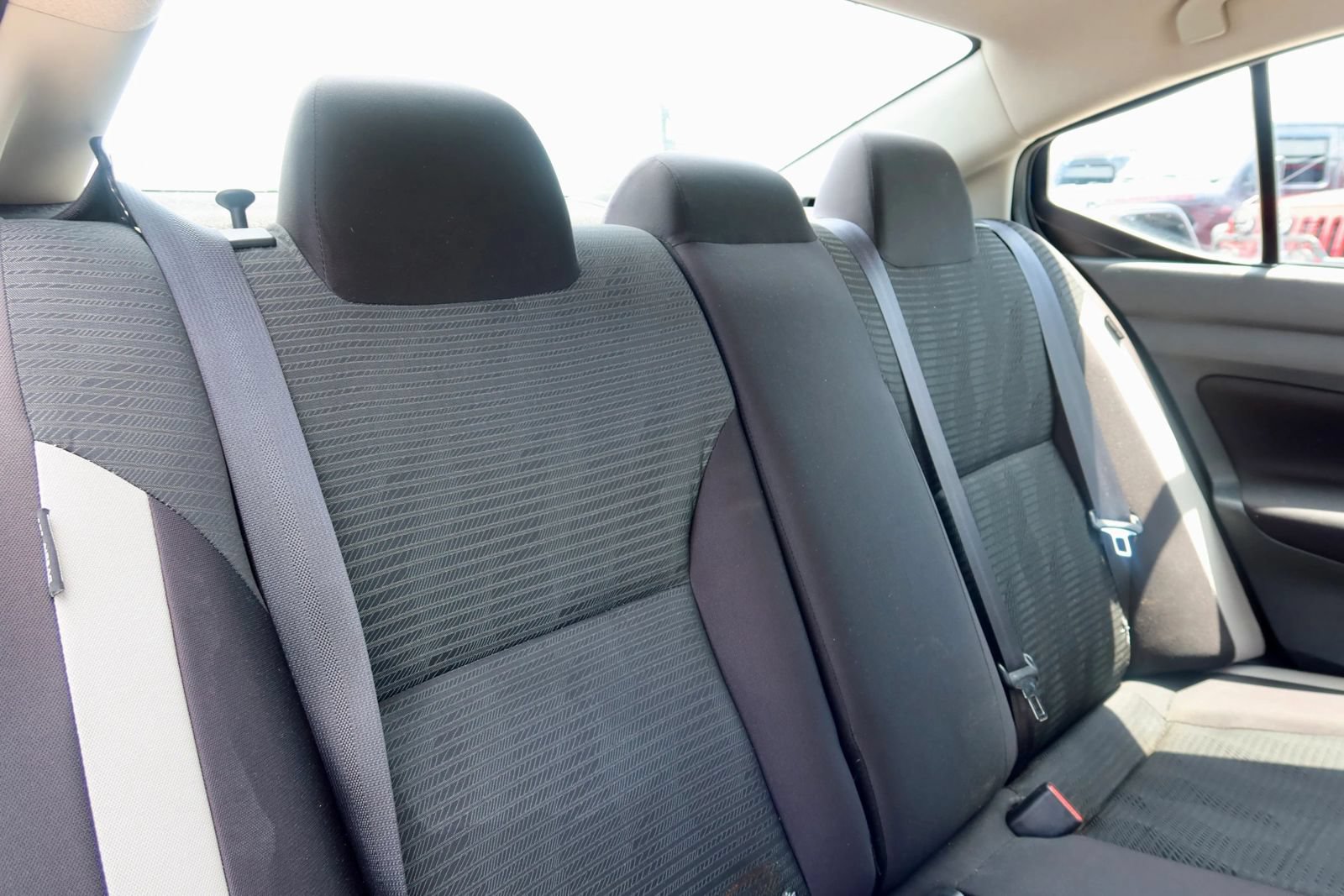 Used 2021 Nissan Versa SV FWD image 17