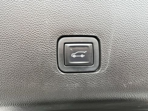 Used 2020 Chevrolet Traverse Premier w/ Redline Edition image 51