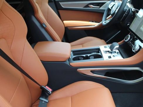 New 2026 Jaguar F-PACE R-Dynamic S image 3